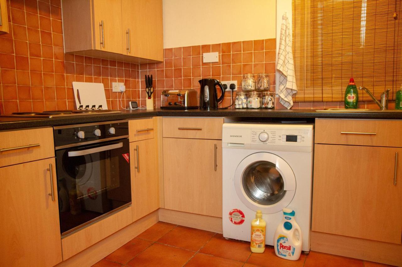 Carvetii - Fox House - 1St Floor Flat Sleeps Up To 8 Apartment Dunfermline Exterior photo